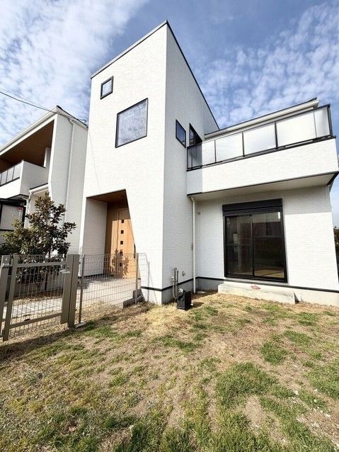 4LDK House for Sale in Otsu City, Shiga Prefecture - Thumbnail 2