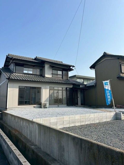 Renovated 4LDK House in Ogaki with Large Land and Private Garden - Thumbnail 3
