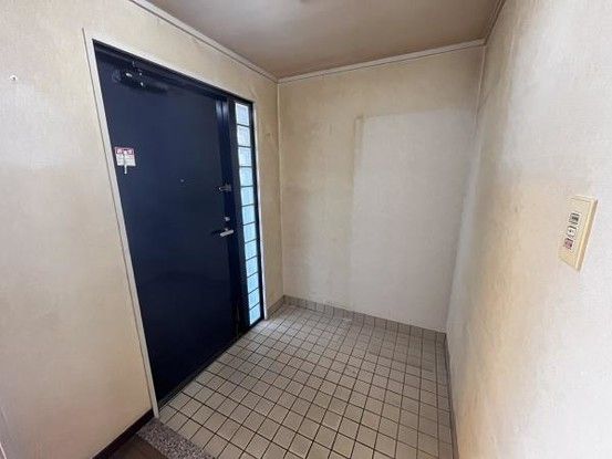 4LDK Apartment for Sale in Minato Ward, Osaka - Thumbnail 3