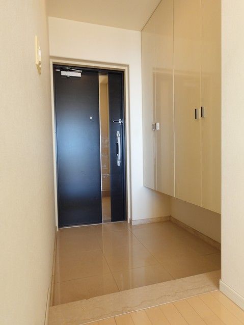 3LDK Apartment for Sale in Niigata City with River and Sea Views - Thumbnail 4