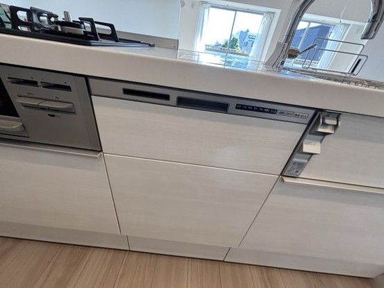 Renovated 3LDK Apartment in Inage Kaihin, Chiba City - Thumbnail 3
