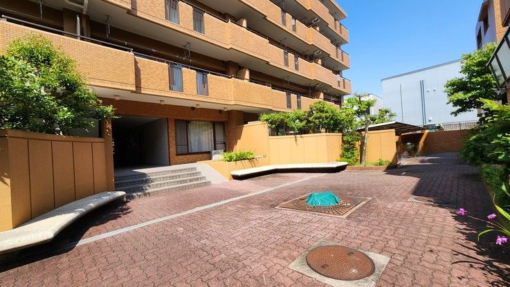 3LDK Apartment for Sale in Tokushige, Nagoya Midori Ward - Thumbnail 2