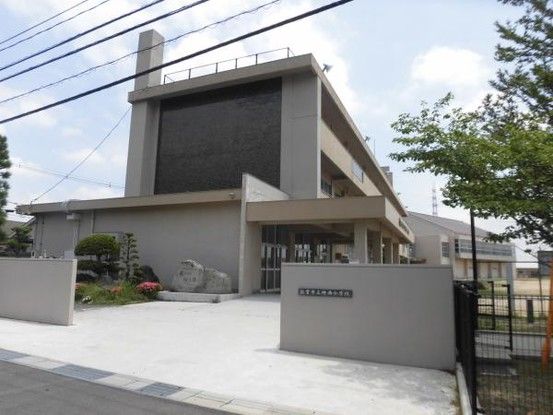 Spacious 8DK House for Sale in Izumo City, Shimane Prefecture - Thumbnail 3