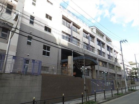 Park Tower Umeda 31F Corner 2LDK Apartment in Osaka Kita-ku - Thumbnail 2