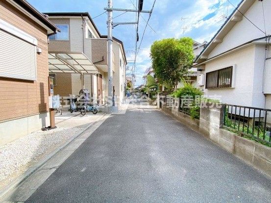 2LDK Used House for Sale in Higashiosaka, Osaka - Thumbnail 2
