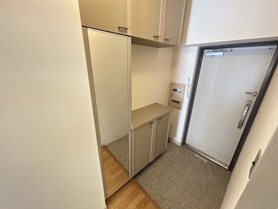 2LDK Apartment for Sale in Nishinomiya, Hyogo - 9,000,000 Yen - Thumbnail 3