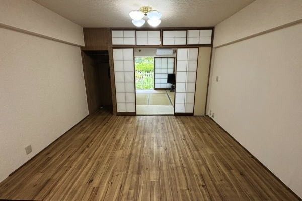 1DK Apartment with Garden and Hot Spring in Atami, Shizuoka - Thumbnail 4