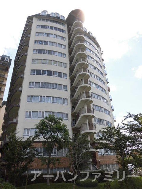 Lake Biwa View 2LDK Apartment in Moriyama, Shiga - Thumbnail 4