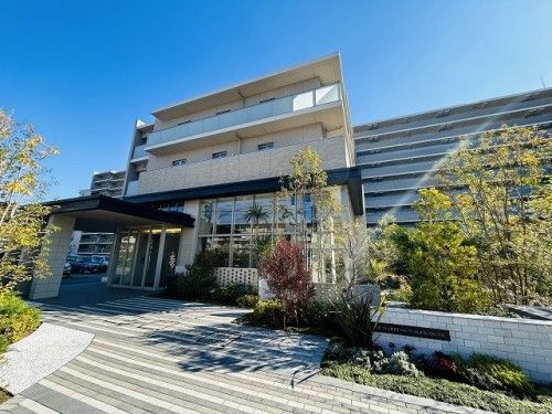 Modern 3LDK Apartment in Inagekaigan, Chiba City - Thumbnail 4