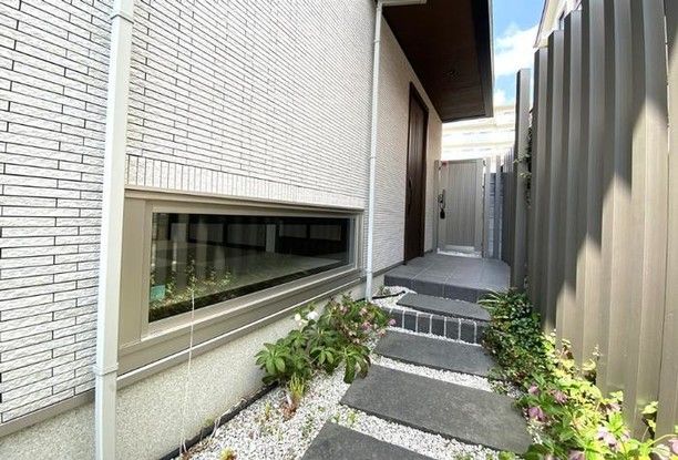 2017 Custom-Built House in Suita, Osaka - 4SLDK with Parking - Thumbnail 2