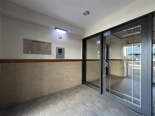 2DK Apartment for Sale in Kobe Chuo Ward with Port Tower Views - Thumbnail 3