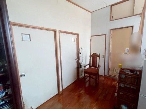 Used 4LDK House for Sale in Haebaru-cho, Okinawa - 180 sqm - Thumbnail 3