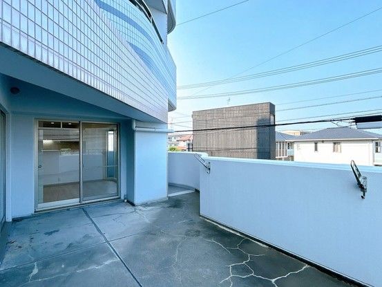 Renovated 3LDK Apartment Near Fujieda Station - Thumbnail 2