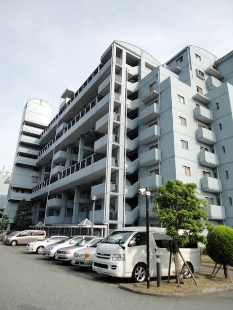 Spacious 4SLDK Apartment Near Kawanishi-Noseguchi Station - Thumbnail 3