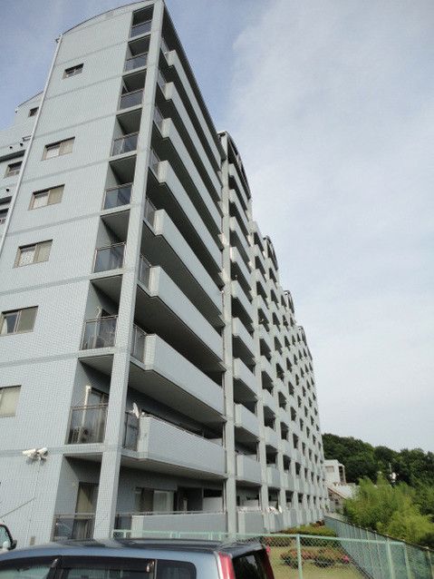 Spacious 4SLDK Apartment Near Kawanishi-Noseguchi Station - Thumbnail 2