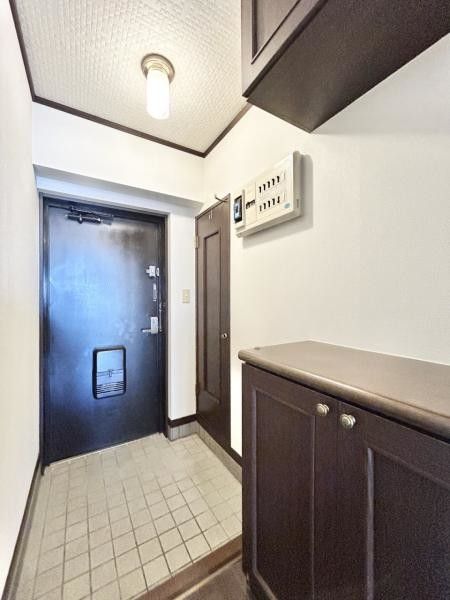 Renovated 3LDK Apartment for Sale Near Tsu Station, Mie - Thumbnail 2