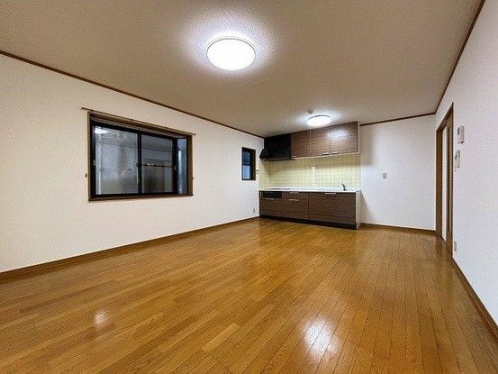 4LDK Detached House in Chino, Nagano - 114.62m2 - Thumbnail 2