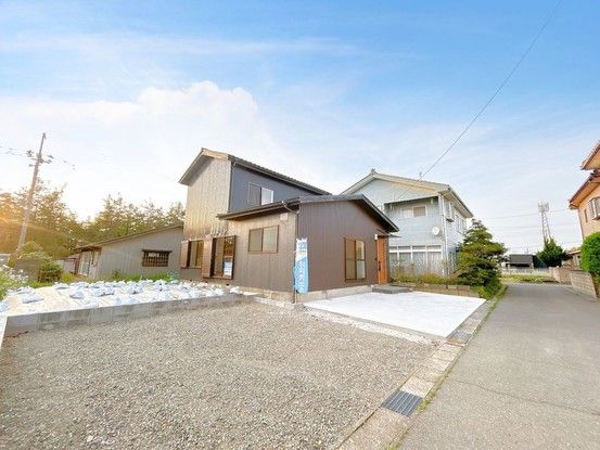 Renovated 3LDK House in Kashiwazaki, Niigata - 99.36 sqm - Thumbnail 2
