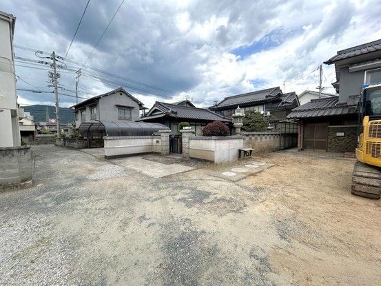 5SLDK Detached House with Large Land in Fuchu City, Hiroshima - Thumbnail 2