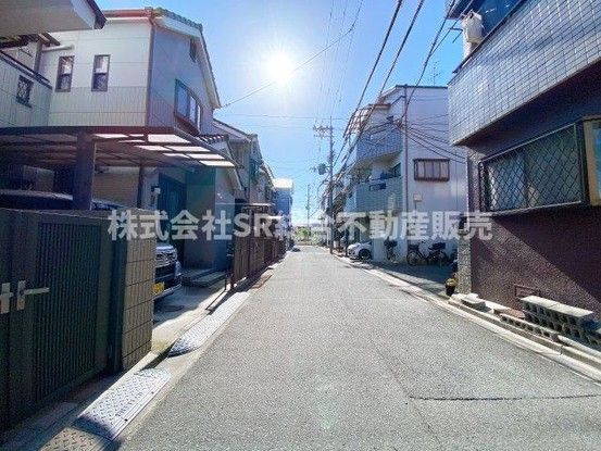 5LDK Steel-Frame House Near Higashi-Hanazono Station, Osaka - Thumbnail 2