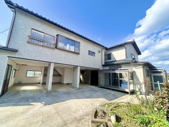 Renovated 5LDK Two-Generation House for Sale in Murakami - Thumbnail 2