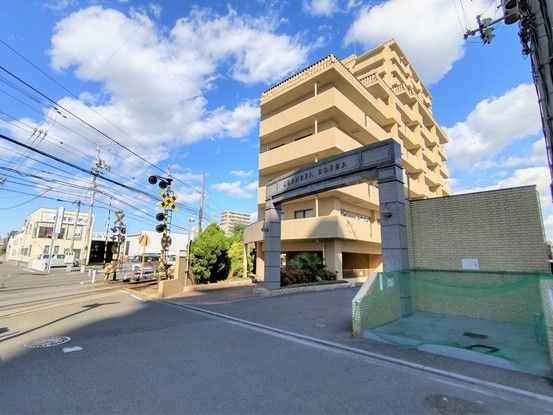 Renovated 3SLDK Apartment in Matsuyama, Ehime - Thumbnail 3