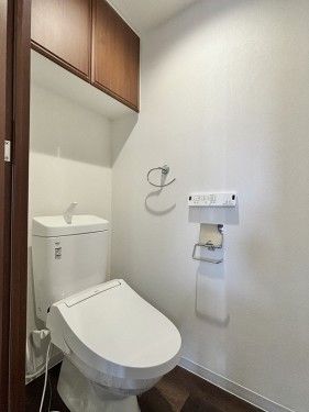 Spacious 3LDK Apartment in Osaka Nakatsu Near Station - Thumbnail 4