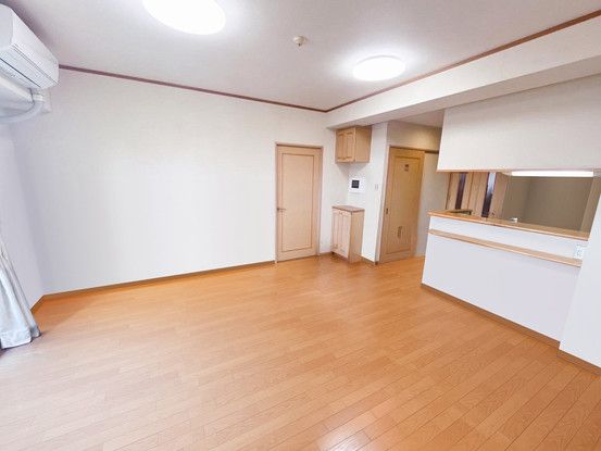 4LDK Apartment for Sale in Miyazaki City, Miyazaki Prefecture - Thumbnail 4