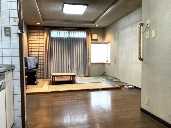 Spacious 6LDK House in Shimonoseki, Yamaguchi - 157.12m² - Thumbnail 3
