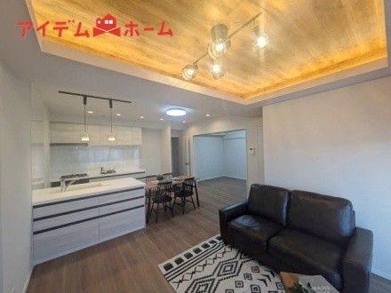 3LDK Apartment for Sale in Hamamatsu, Shizuoka - 69.24m² - Thumbnail 3