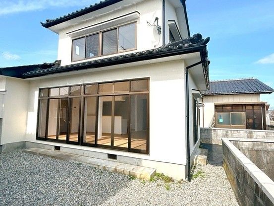 Renovated 3LDK House in Toyama City with Private Garden - Thumbnail 2