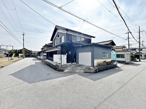 Renovated 4LDK House in Maibara, Shiga - 142.56 sqm - Thumbnail 2