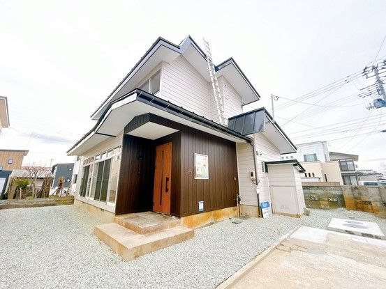 Renovated 5DK House on Corner Lot in Yonezawa, Yamagata - Thumbnail 4