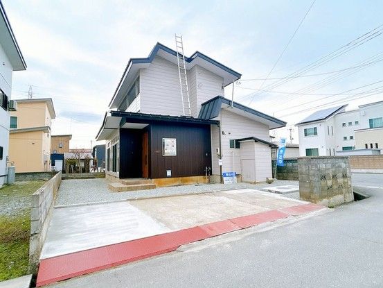 Renovated 5DK House on Corner Lot in Yonezawa, Yamagata - Thumbnail 3