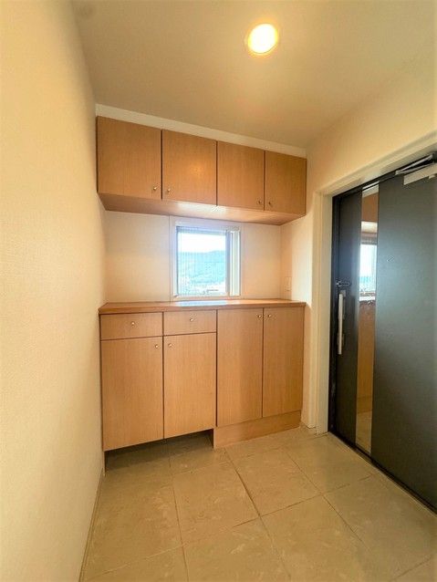 3LDK Apartment for Sale in Takamatsu, Kagawa - 89.95m² - Thumbnail 3