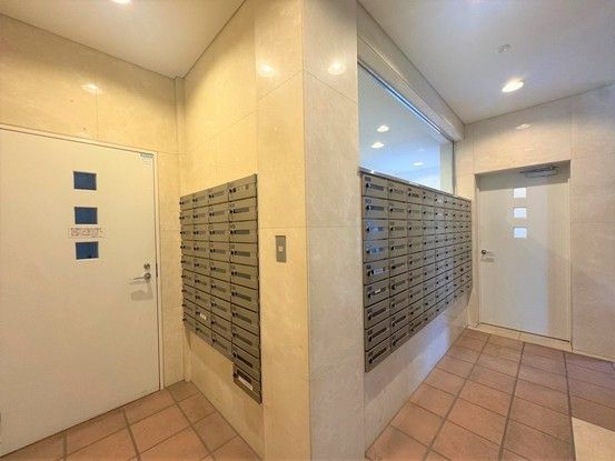 3LDK Apartment for Sale in Takamatsu, Kagawa - 89.95m² - Thumbnail 4