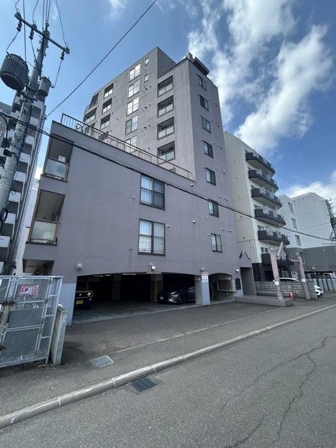 Renovated 2LDK Apartment for Sale in Shiroishi, Sapporo - Thumbnail 4