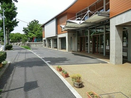 4LDK Resale House in Kanazawa Ward, Yokohama - 99.57 sqm - Thumbnail 2
