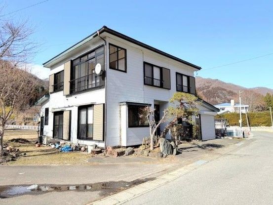 5SLDK Detached House for Sale in Minakami, Gunma - Main Image