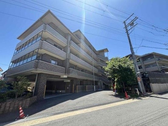 3LDK Apartment for Sale in Ukyo, Kyoto - 70.73 sqm - Thumbnail 2