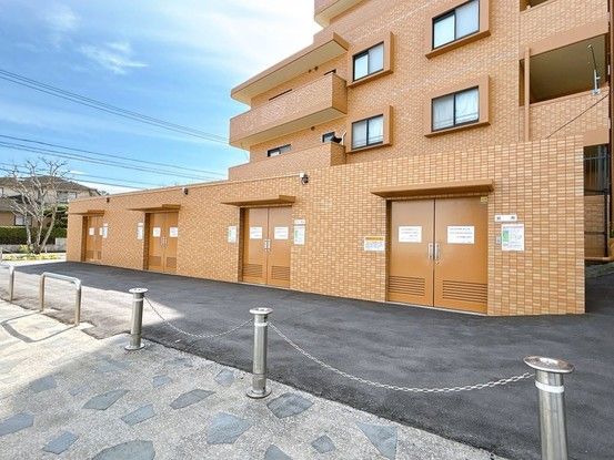 Renovated 3LDK Apartment for Sale in Miyazaki City - Thumbnail 3