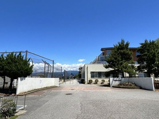 Renovated 4LDK House in Namerikawa, Toyama - 133 sqm - Thumbnail 2