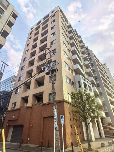 2LDK Apartment for Sale in Nakano, Tokyo - 50.1 sqm - Thumbnail 3
