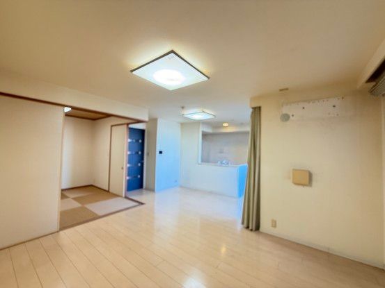 3LDK Apartment for Sale in Miyazaki City, Miyazaki Prefecture - Thumbnail 4