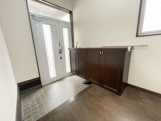 3LDK Detached House for Sale in Asakita-ku, Hiroshima - Thumbnail 2