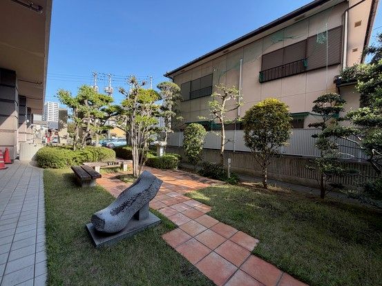 4LDK Apartment for Sale in Takamatsu, Kagawa - 92.8m² - Thumbnail 2