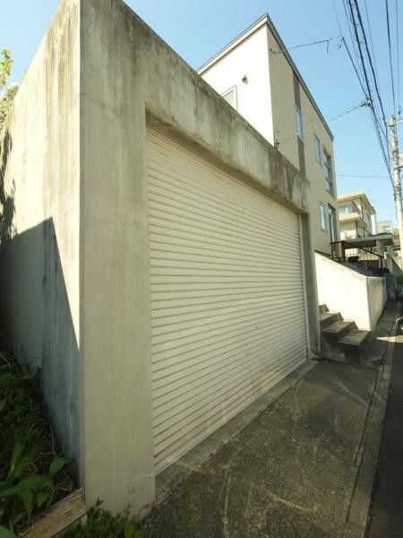 Renovated 4LDK House in Minami-ku, Sapporo with Parking - Thumbnail 2