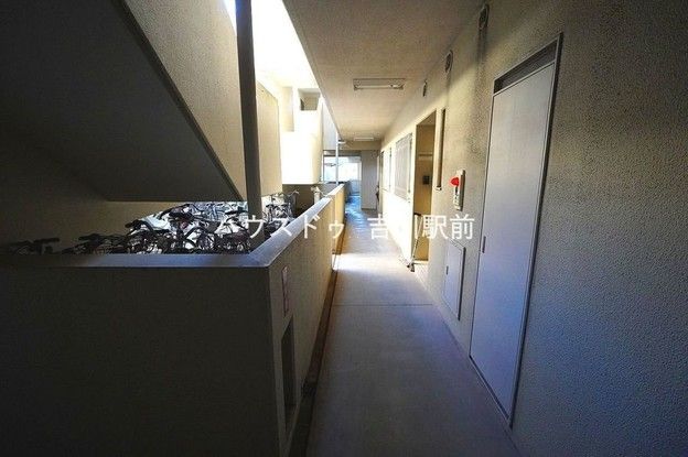2LDK Apartment for Sale in Misato, Saitama - 59.93m² - Thumbnail 2