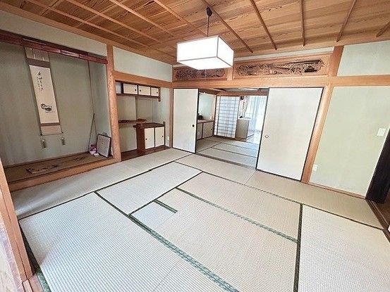 8LDK House for Sale Near Shin-Iwakuni Station, Iwakuni, Yamaguchi - Thumbnail 4