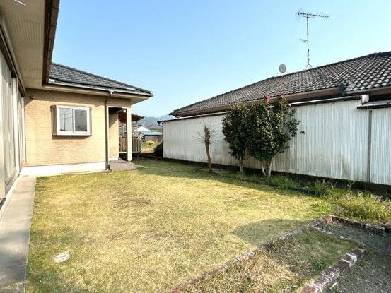 4LDK House in Mimitsu-cho, Miyazaki - 124.94 sqm, Land 388 sqm - Thumbnail 2